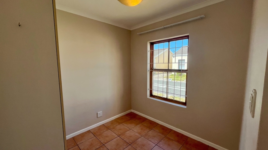 2 Bedroom Property for Sale in Guldenland Western Cape